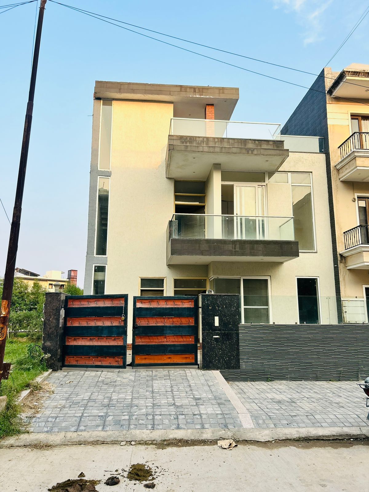 6 BHK Independent Kothi – TDI City, Sector 117